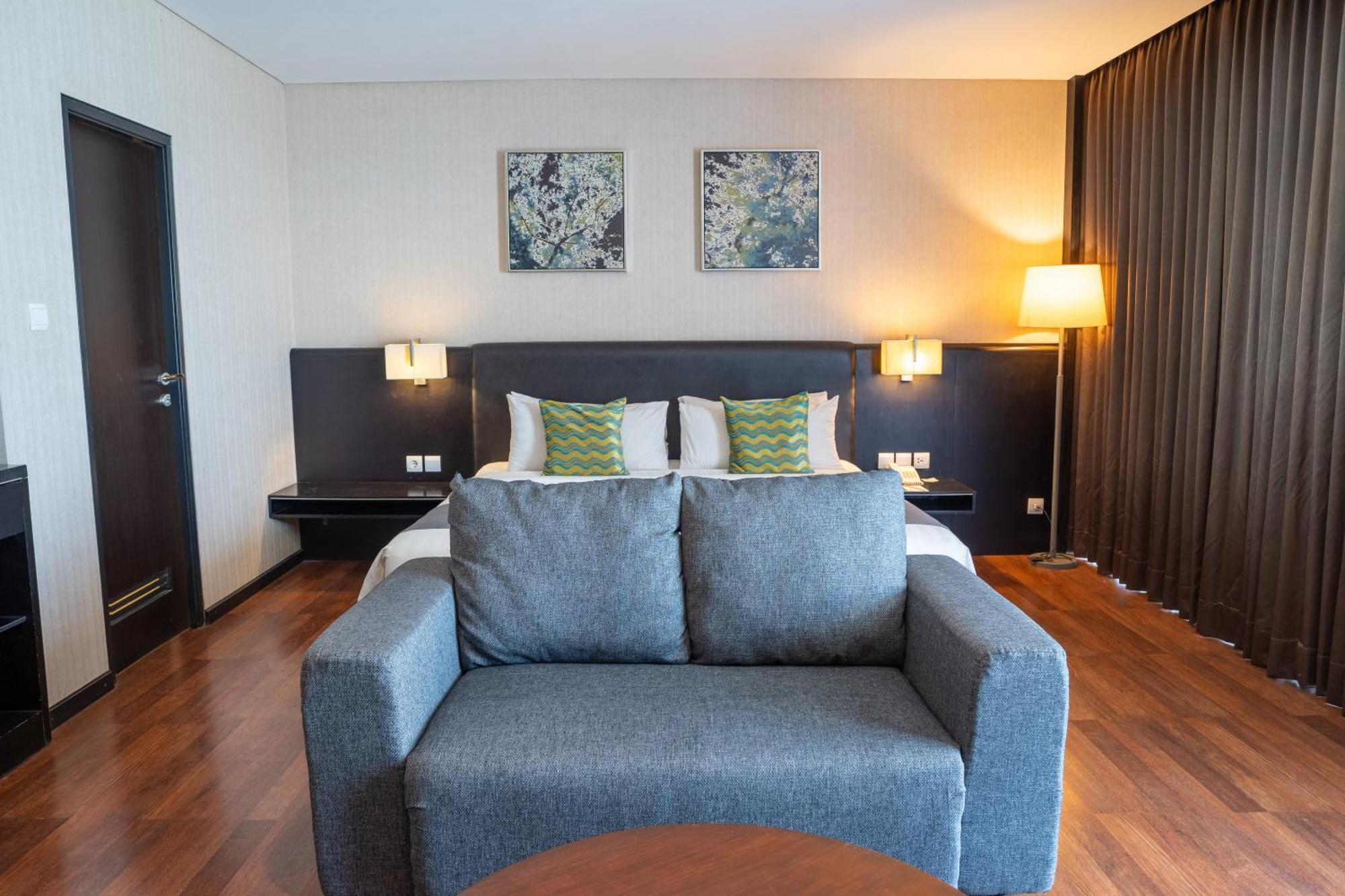 Estrella Hotel & Conference Luwuk Zewnętrze zdjęcie
